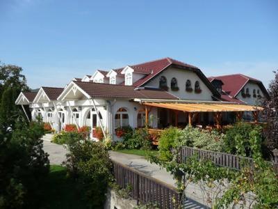 Sziget Hotel&Restaurant 타르잔 외부 사진